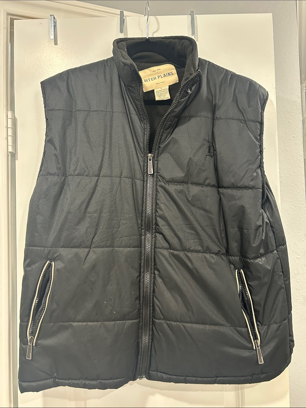 Men’s Black Quilted Puffer Vest